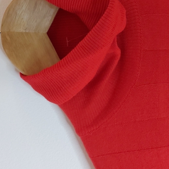 NWT Philosophy turtle neck - Picture 4 of 7